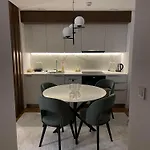 Emerald Gems In Limak's Diamond Residences In With Free Private Parking & Fast Wi-fi * 스코페