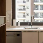 Emerald Gems In Limak's Diamond Residences In With Free Private Parking & Fast Wi-fi 스코페