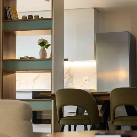 Emerald Gems In Limak's Diamond Residences In With Free Private Parking & Fast Wi-fi
