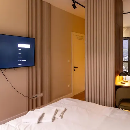 Emerald Gems In Limak's Diamond Residences In With Free Private Parking & Fast Wi-fi Appartement Skopje