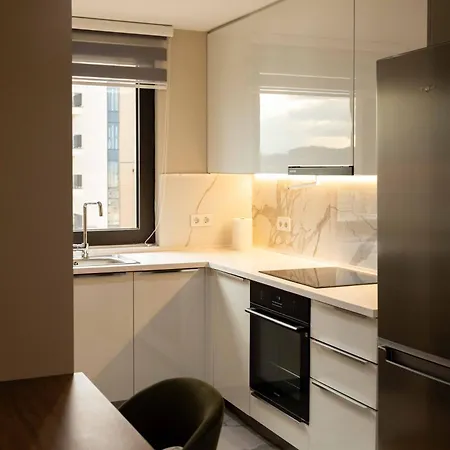Emerald Gems In Limak's Diamond Residences In With Free Private Parking & Fast Wi-fi * Escópia