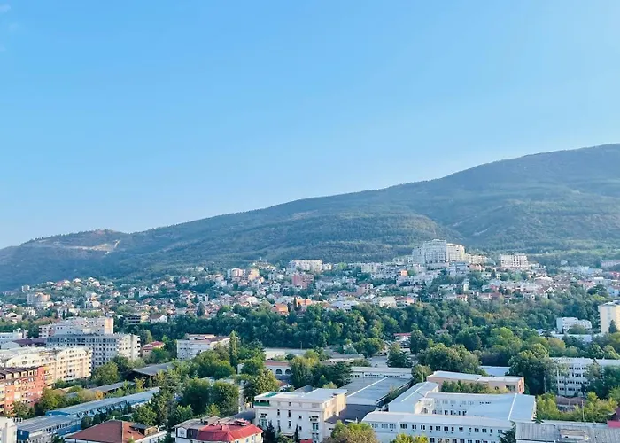 Apartment Emerald Gems In Limak's Diamond Residences In With Free Private Parking & Fast Wi-fi Skopje