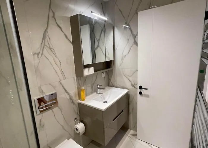 Emerald Gems In Limak's Diamond Residences In With Free Private Parking & Fast Wi-fi Apartment