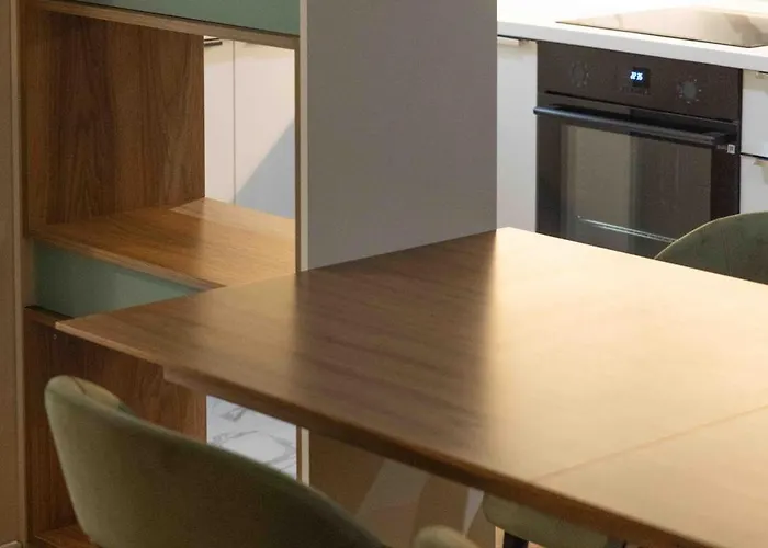 Emerald Gems In Limak's Diamond Residences In With Free Private Parking & Fast Wi-fi Apartment *